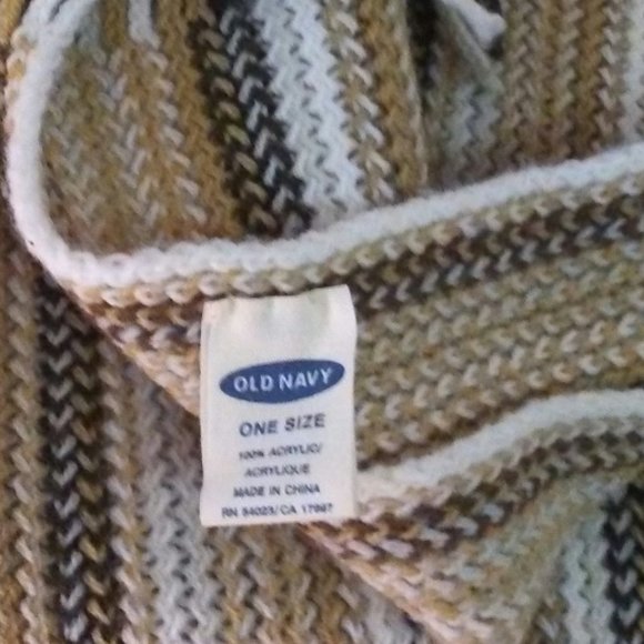 Old Navy matching scarf and stocking hat - Picture 3 of 3